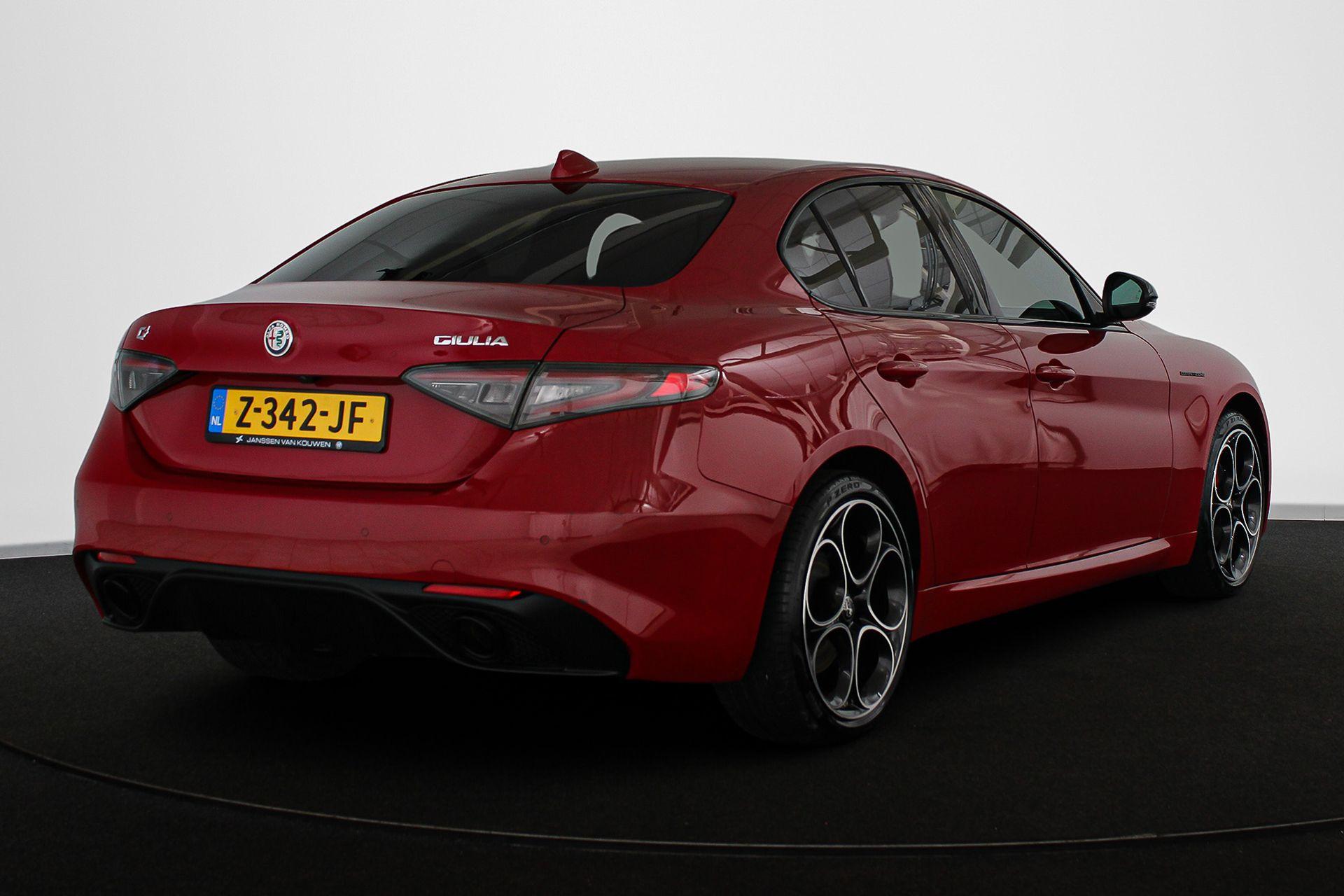 Alfa Romeo Giulia 2.0 T GME AWD Competizione - Afbeelding 3