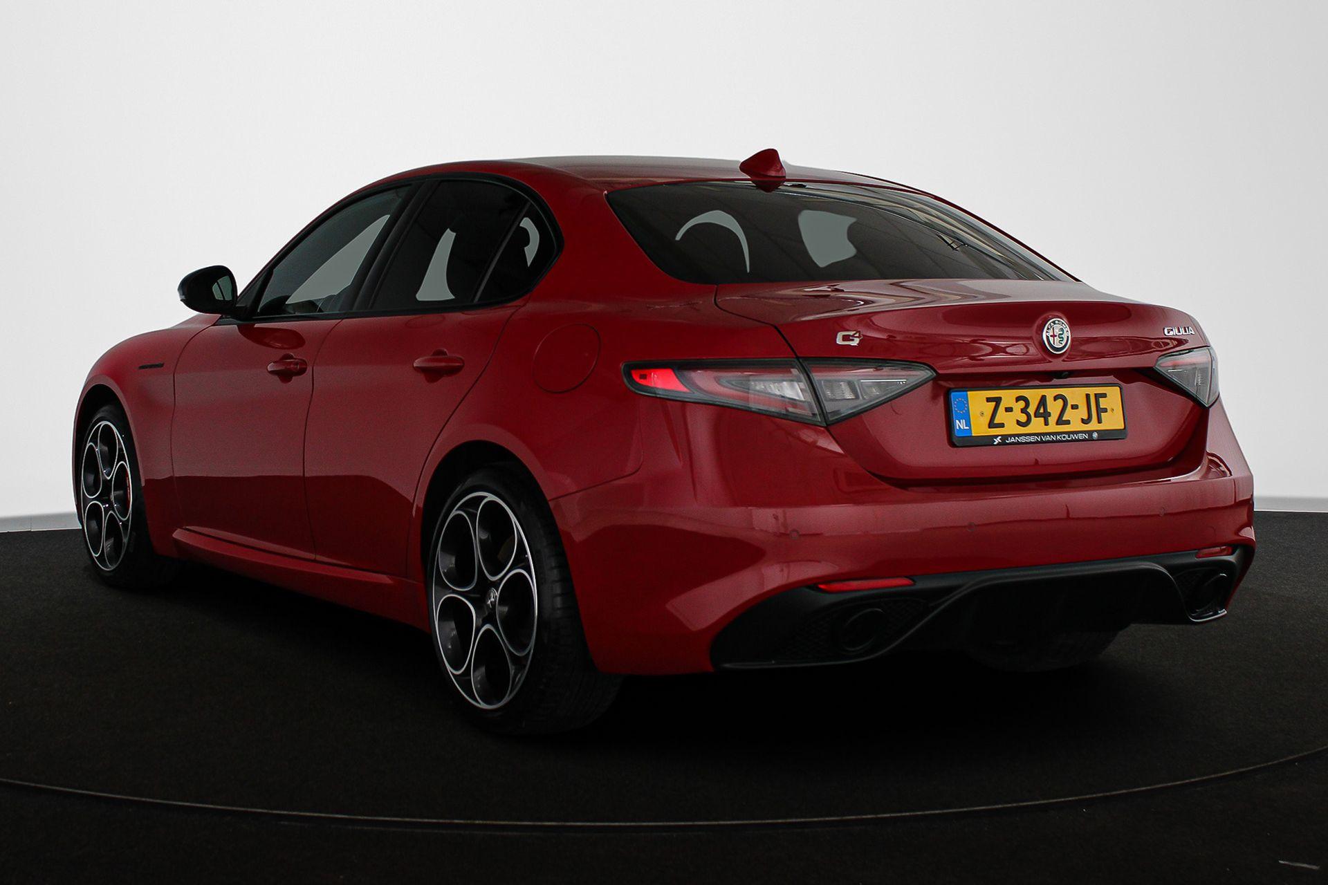 Alfa Romeo Giulia 2.0 T GME AWD Competizione - Afbeelding 4