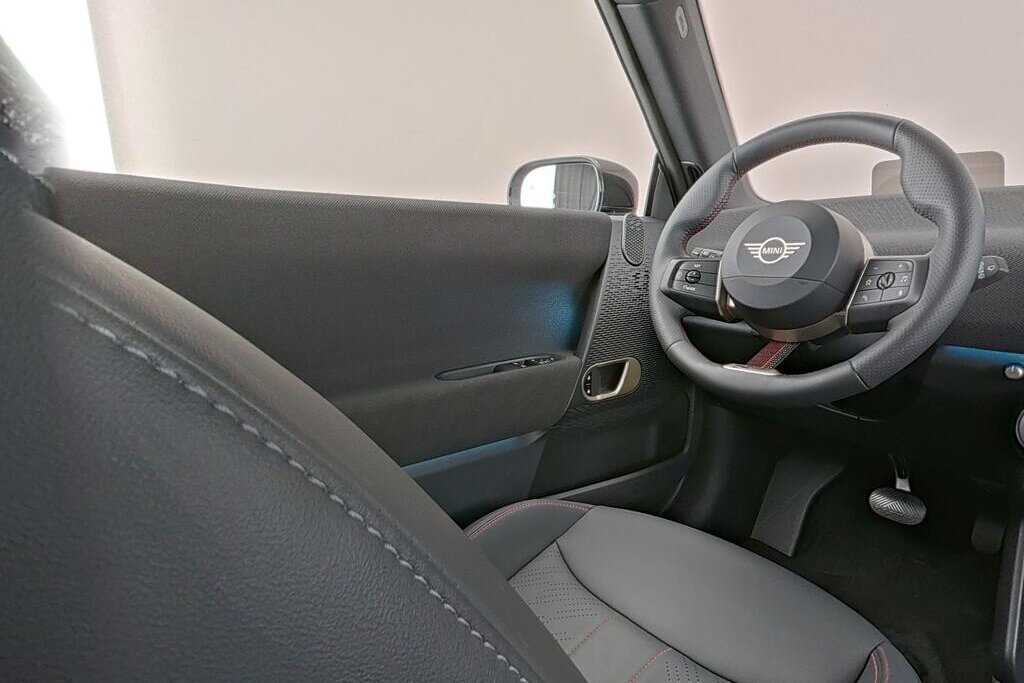 MINI Electric 4