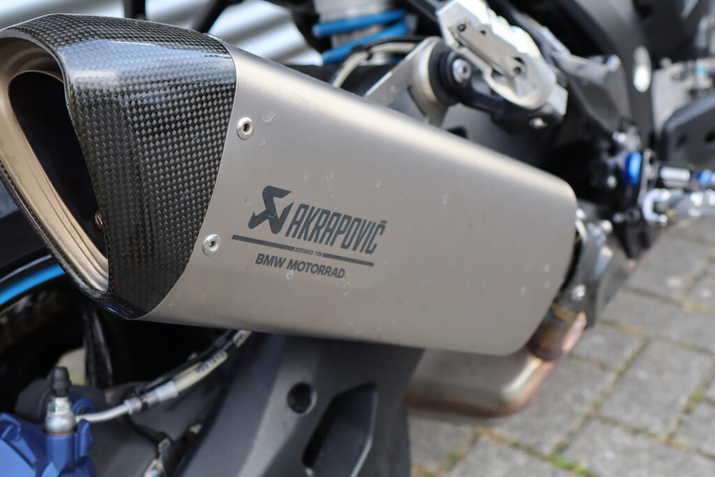 BMW M 1000 XR 2