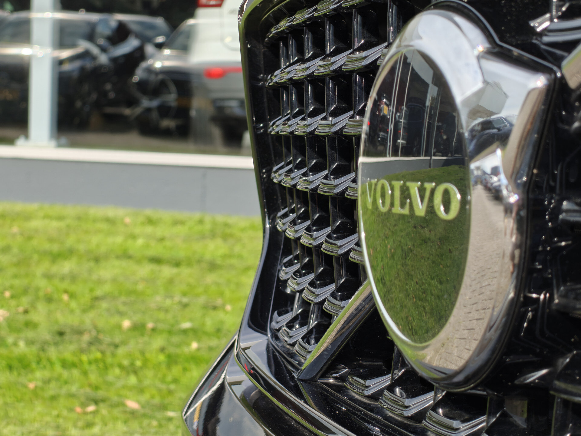 Volvo XC40 B4 211PK Plus Dark - Afbeelding 4