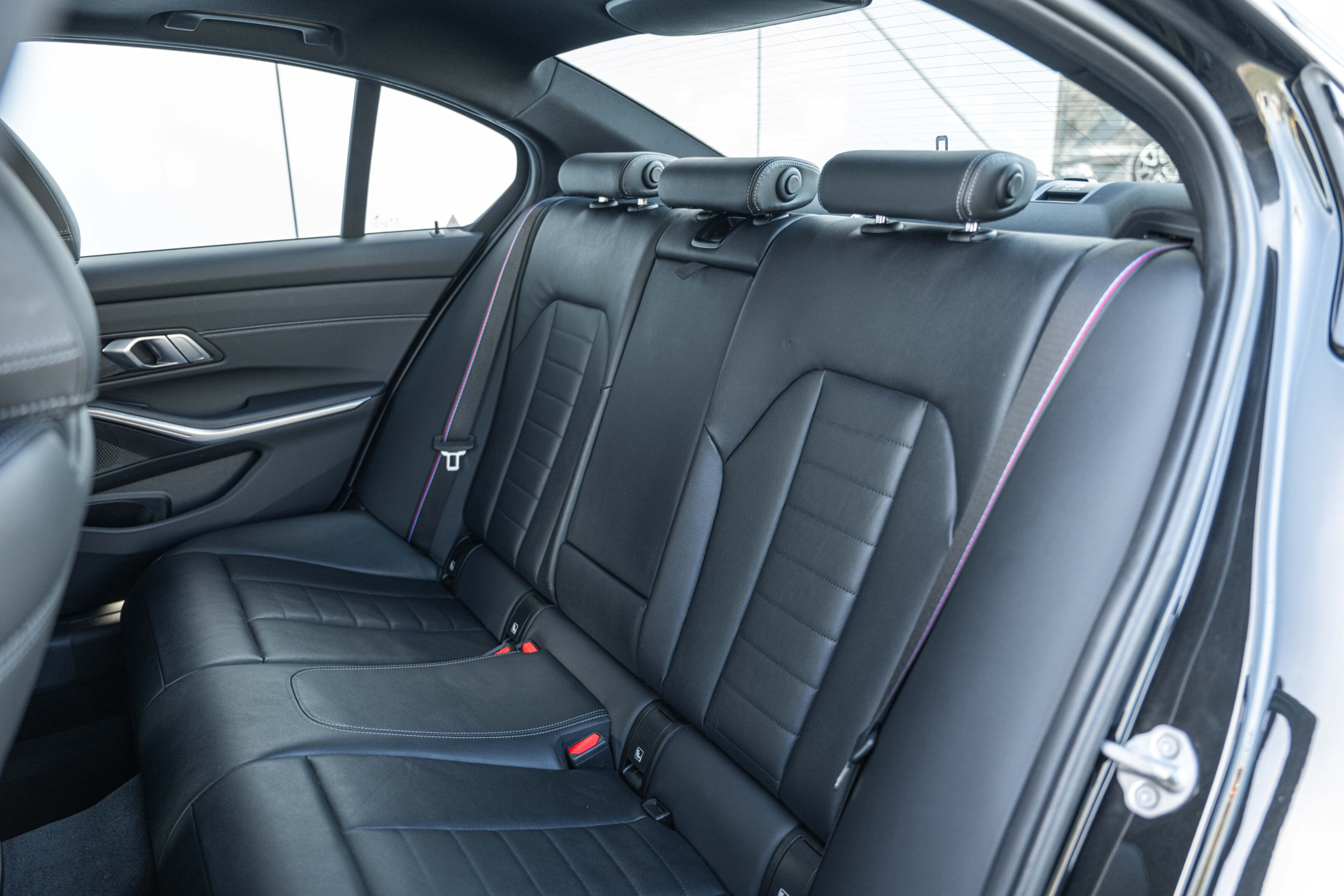 BMW 3 Serie 318i High Executive M Sport Automaat