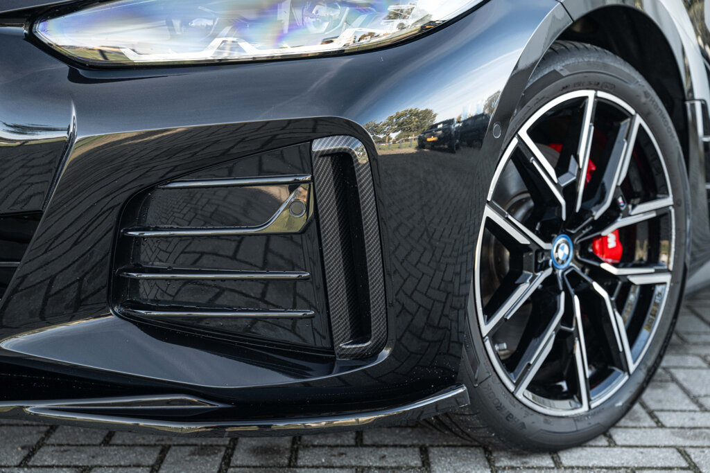BMW i4 9
