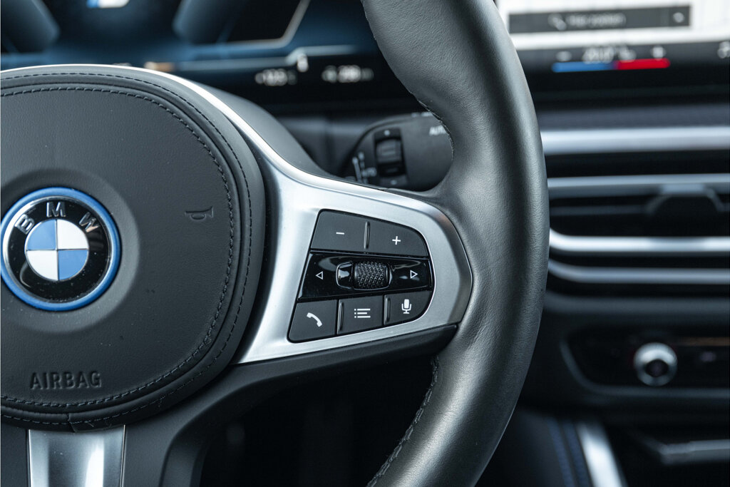 BMW i4 35