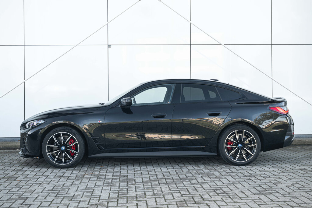 BMW i4 40