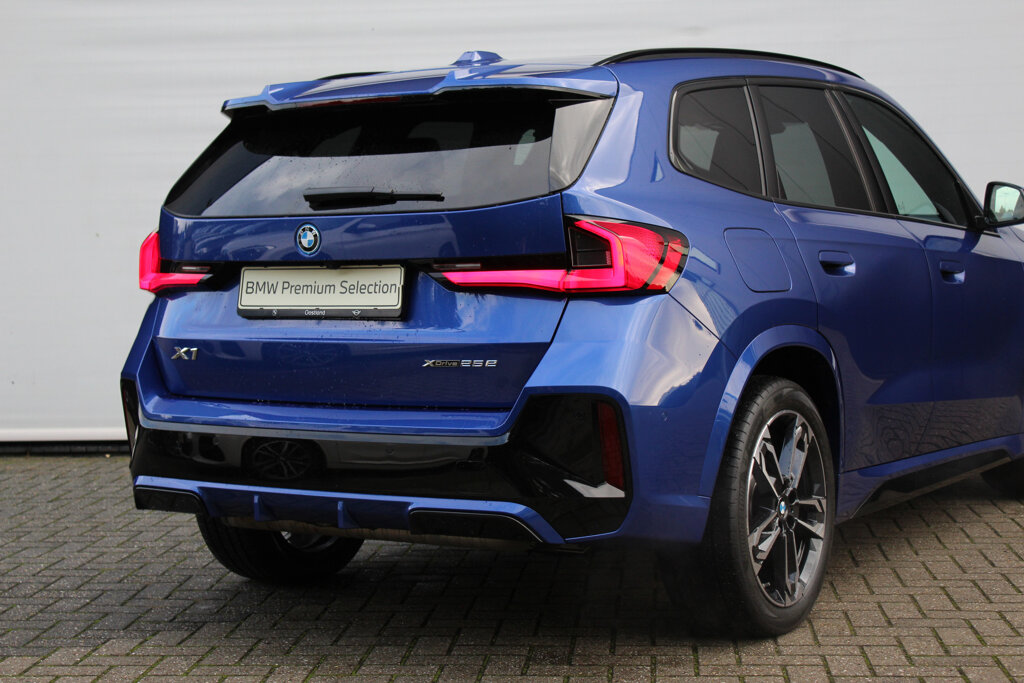 BMW X1 21