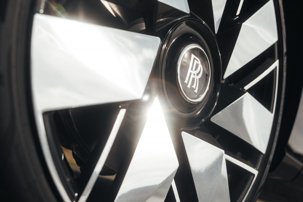 Rolls-Royce Cullinan - foto 16