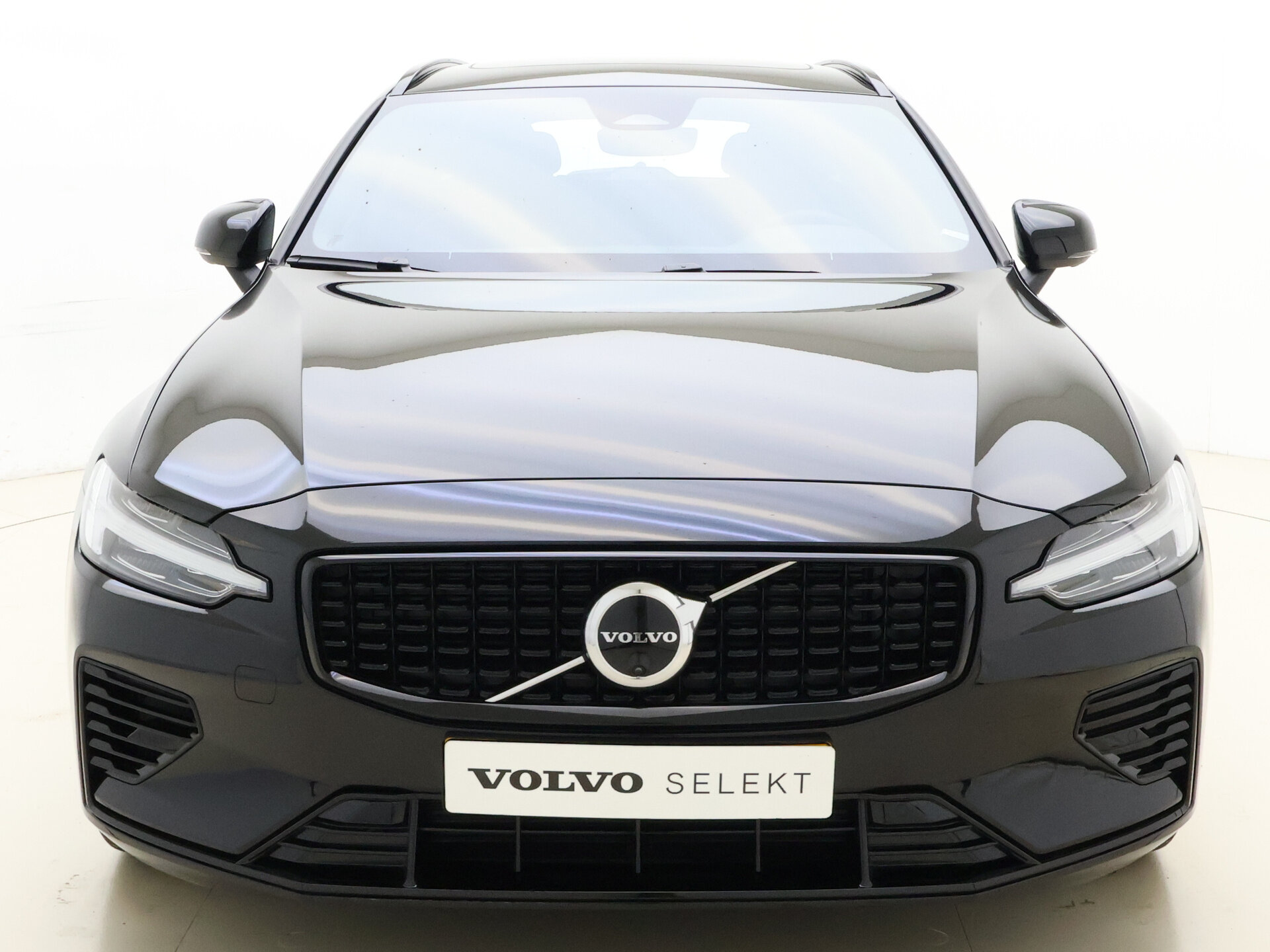 Volvo V60 T6 350pk AWD Plus Dark - Afbeelding 3
