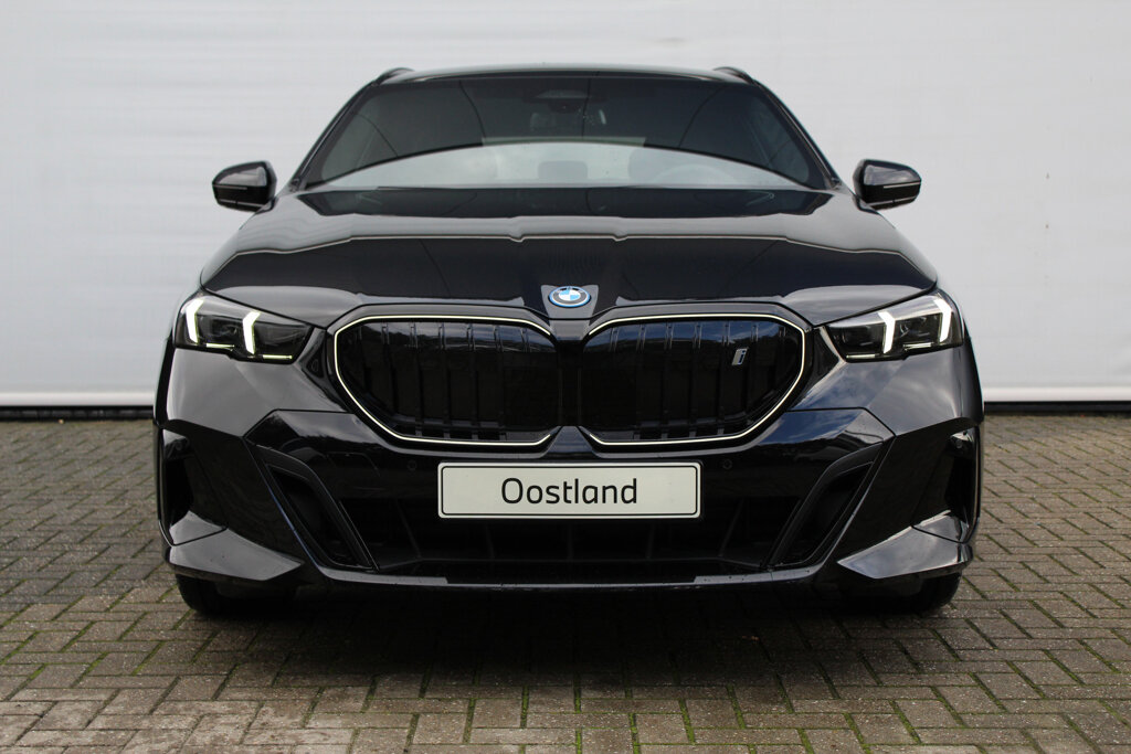 BMW i5 4