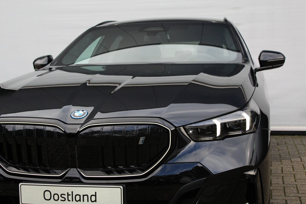 BMW i5 9