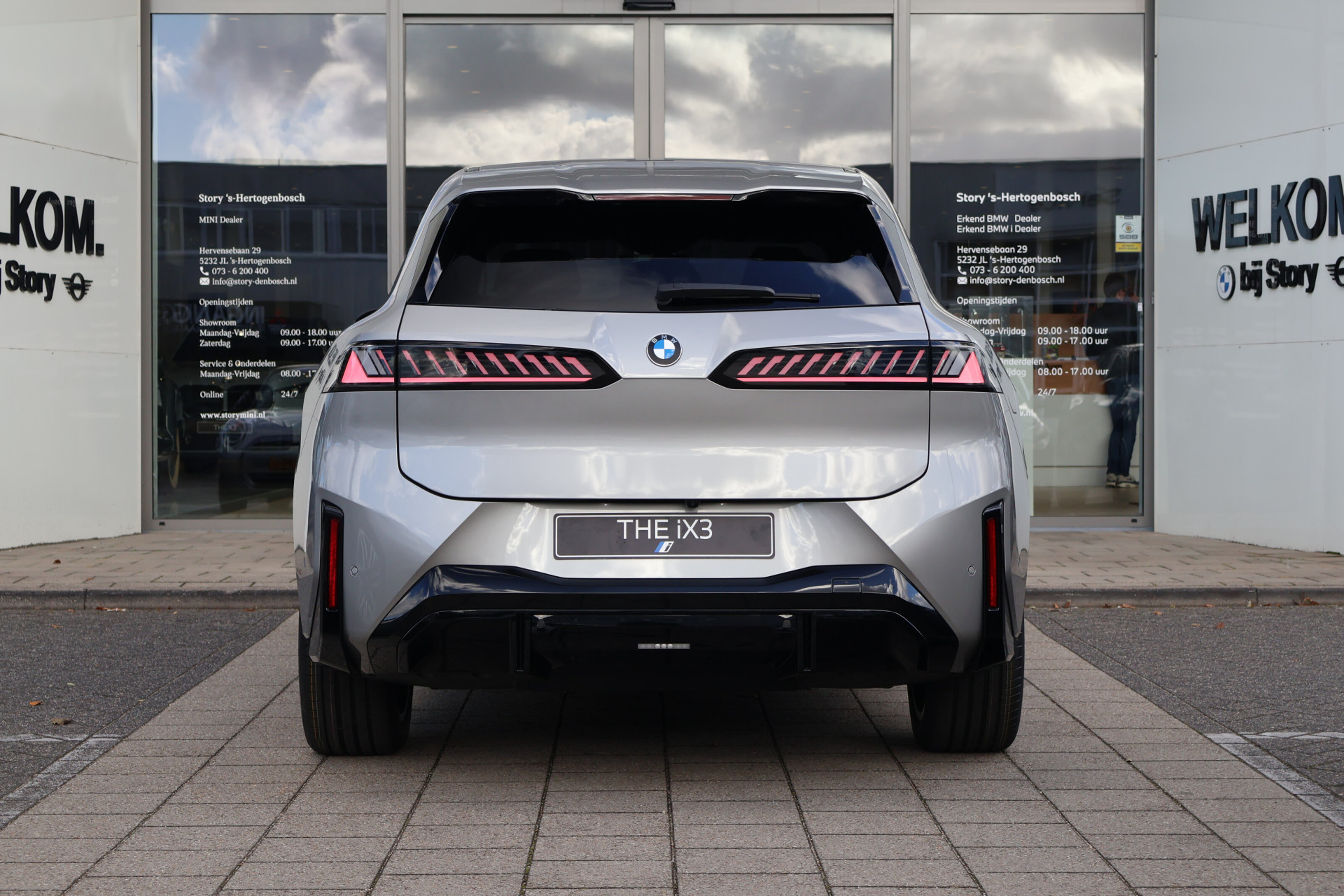 BMW iX3 6