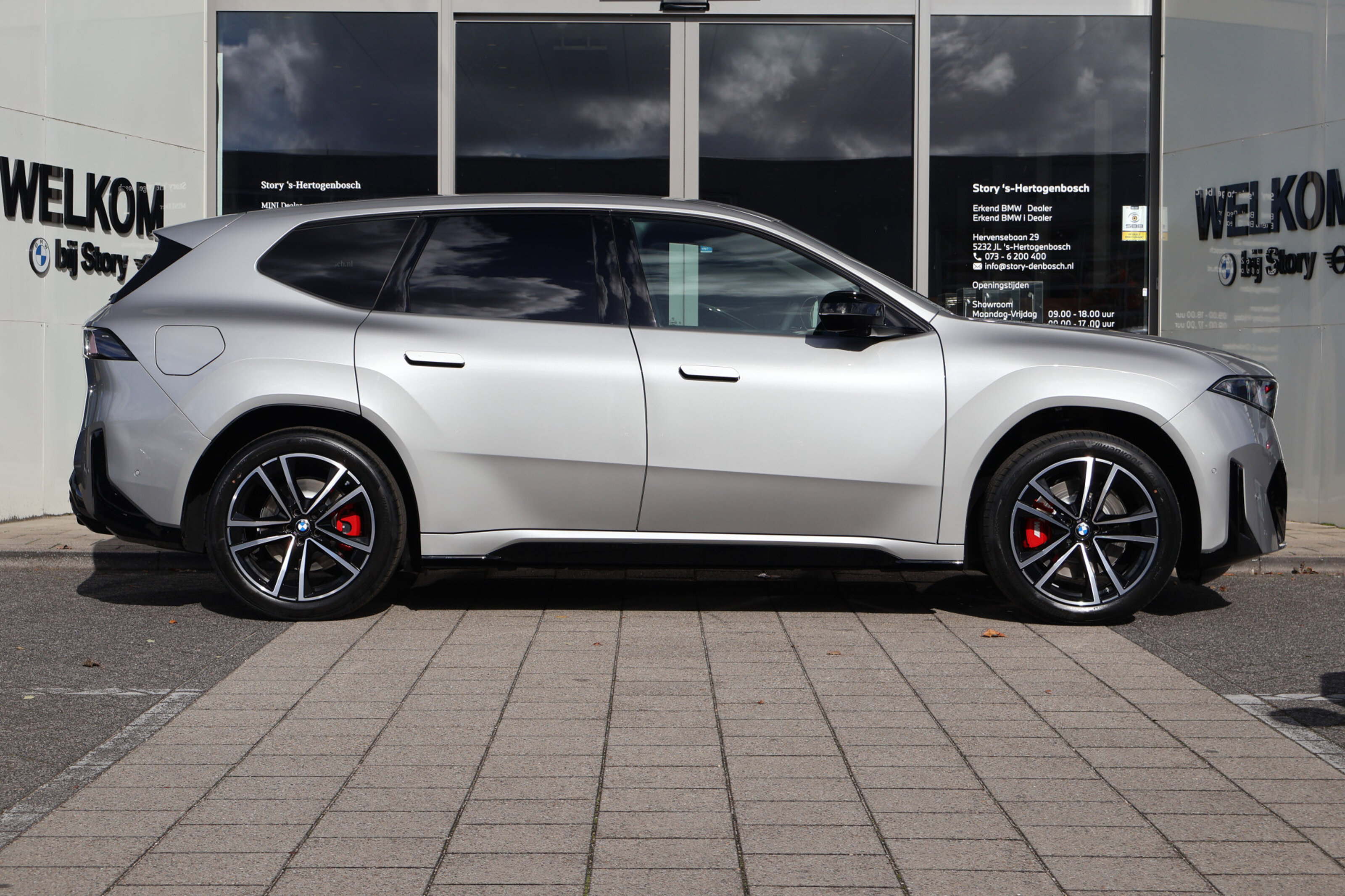 BMW iX3 8
