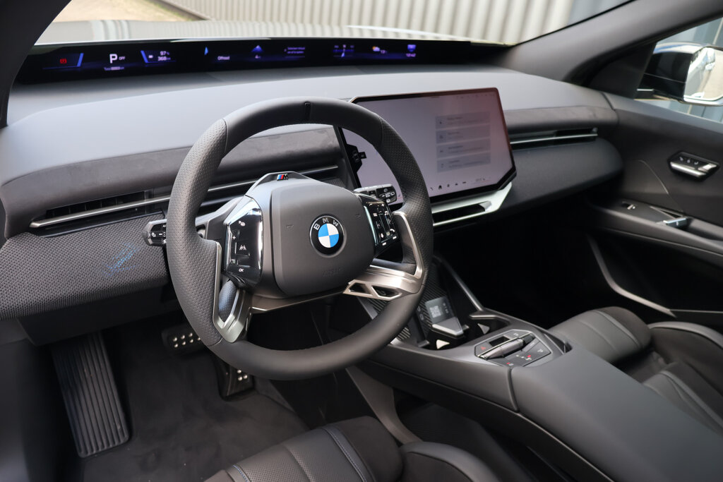 BMW iX3 9
