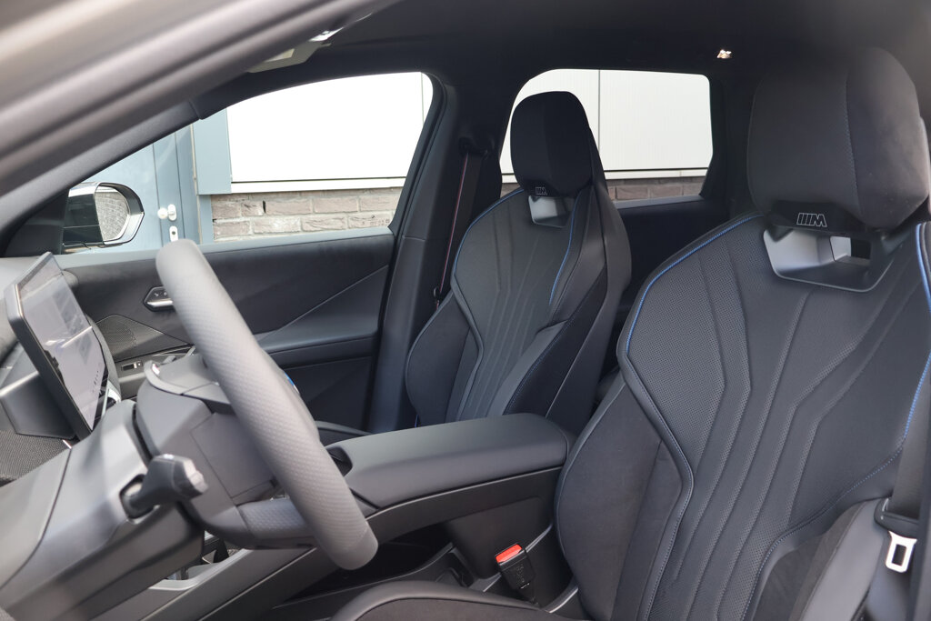 BMW iX3 10