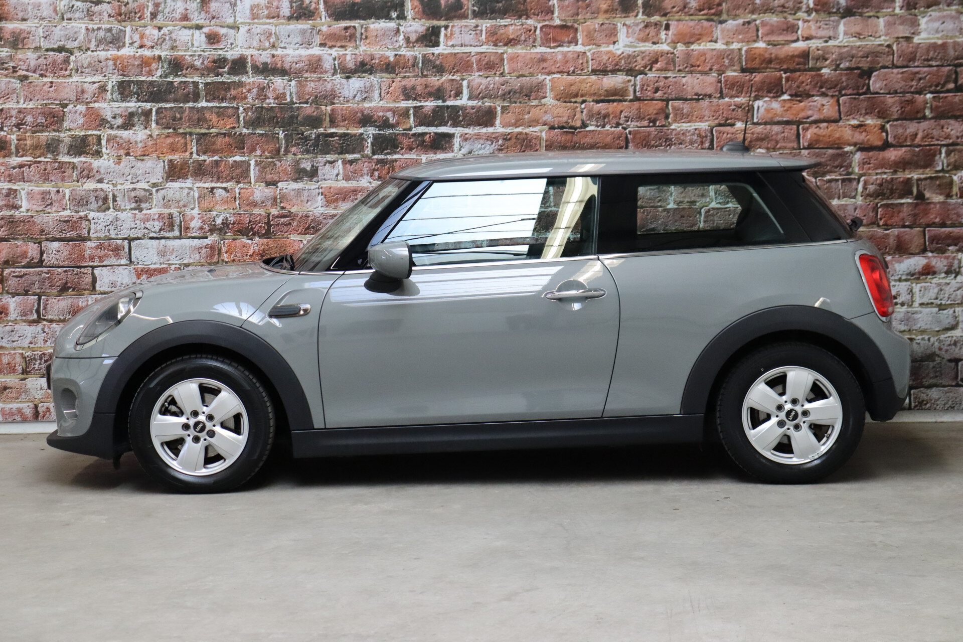 MINI Cooper Hatchback 3 deurs - Afbeelding 3