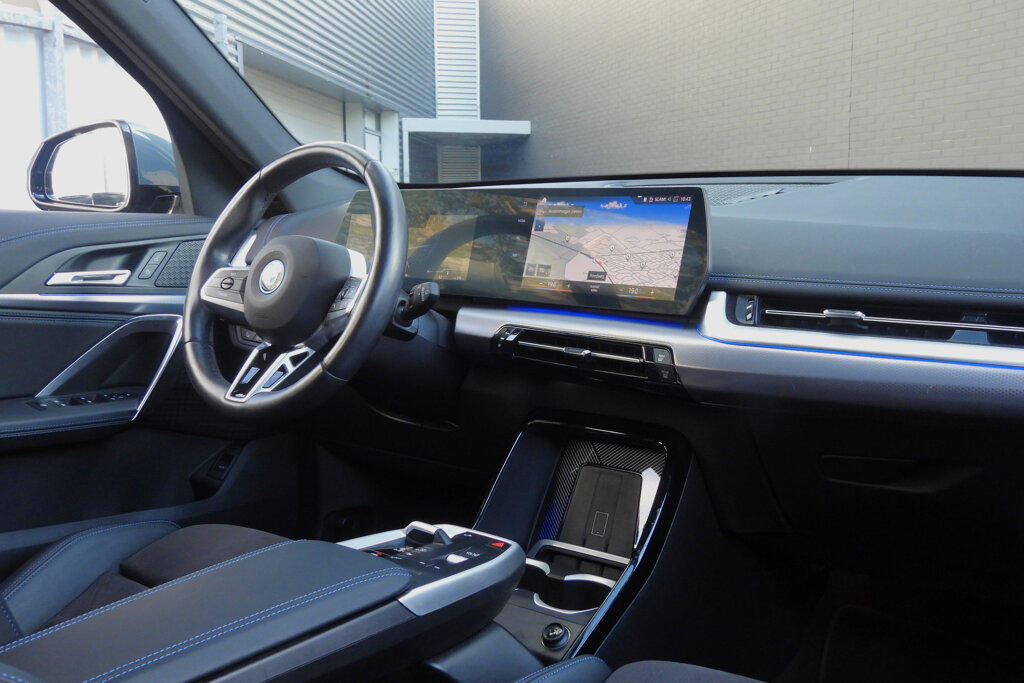 BMW iX1 22