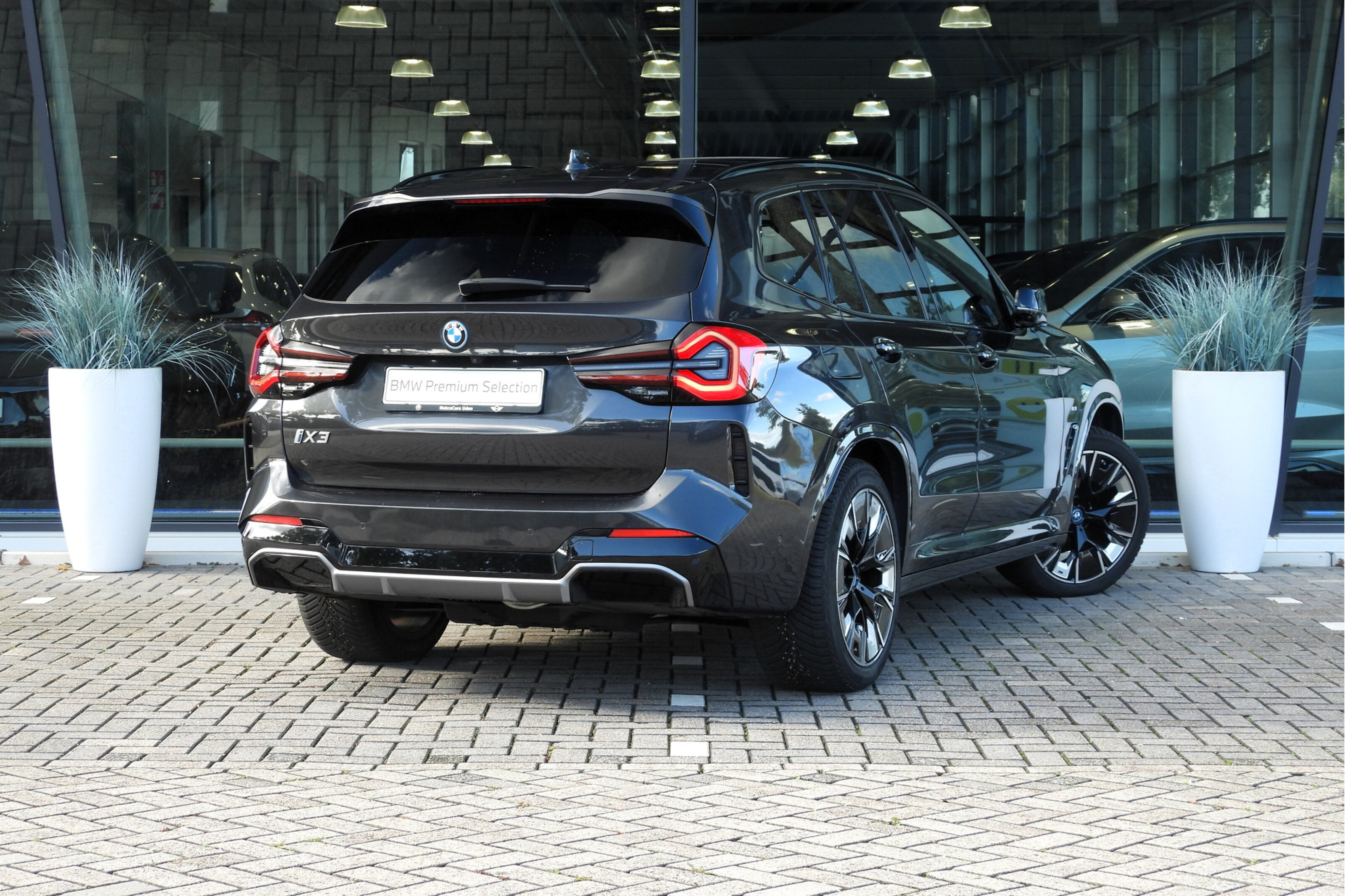 BMW iX3 High Executive M Sport