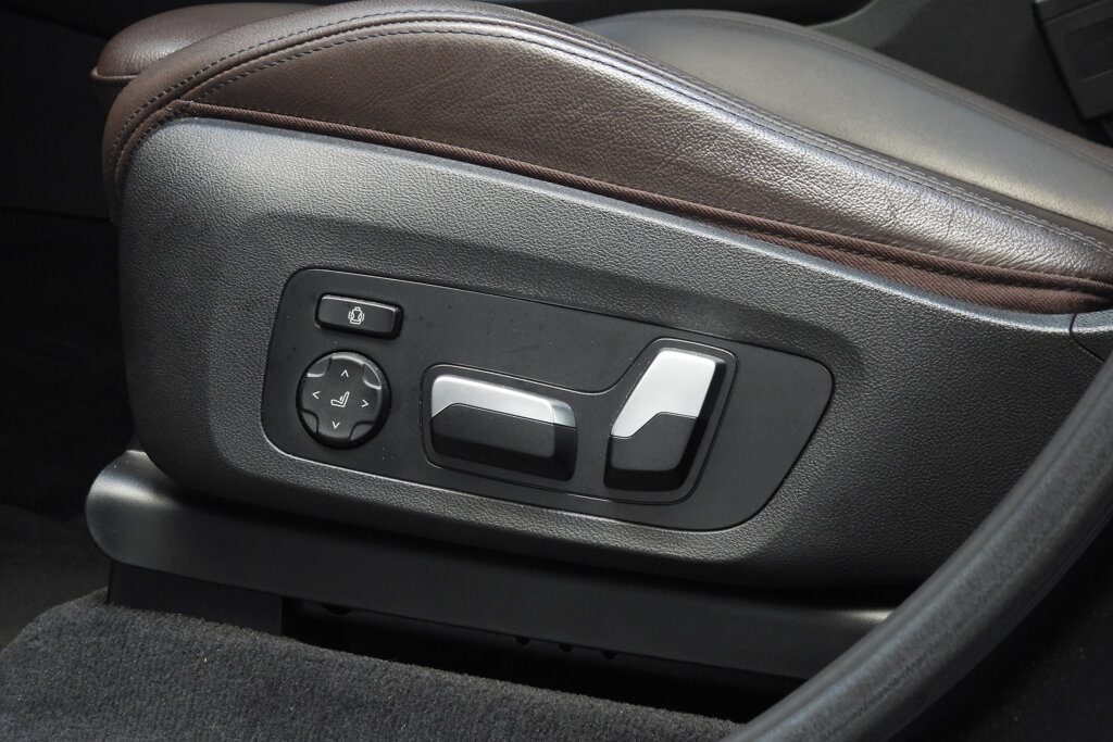 BMW iX3 16