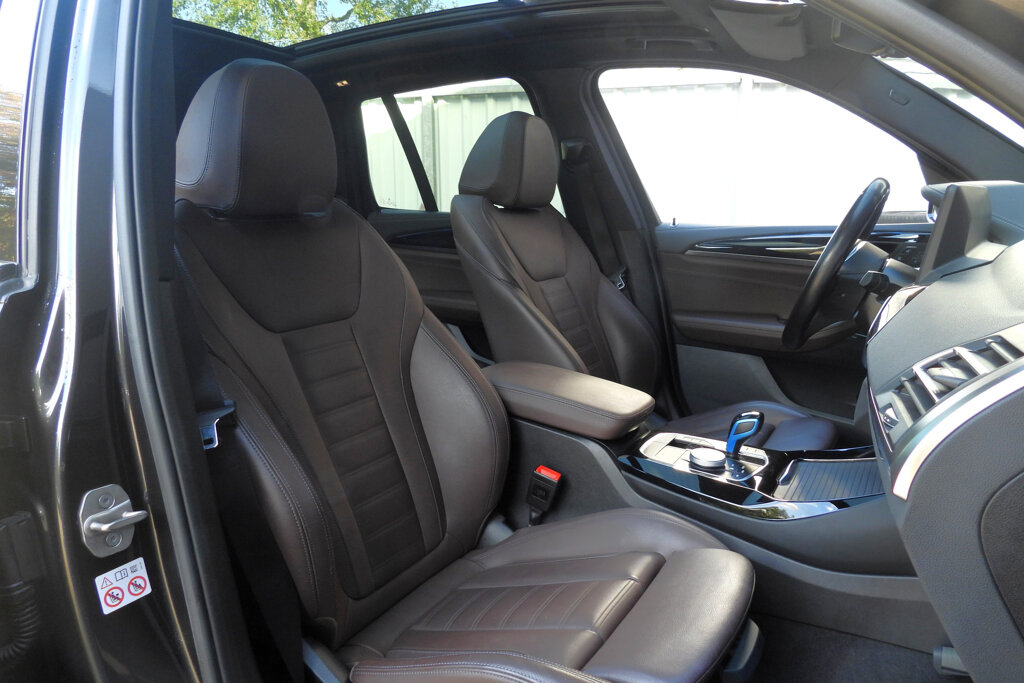 BMW iX3 25