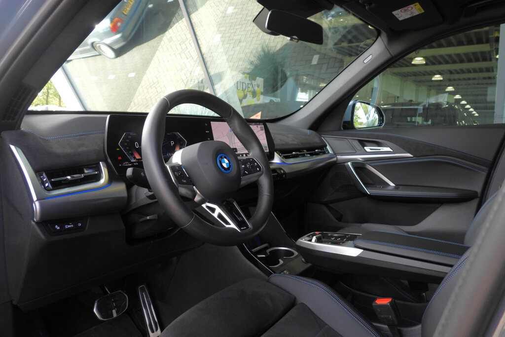 BMW X1 12