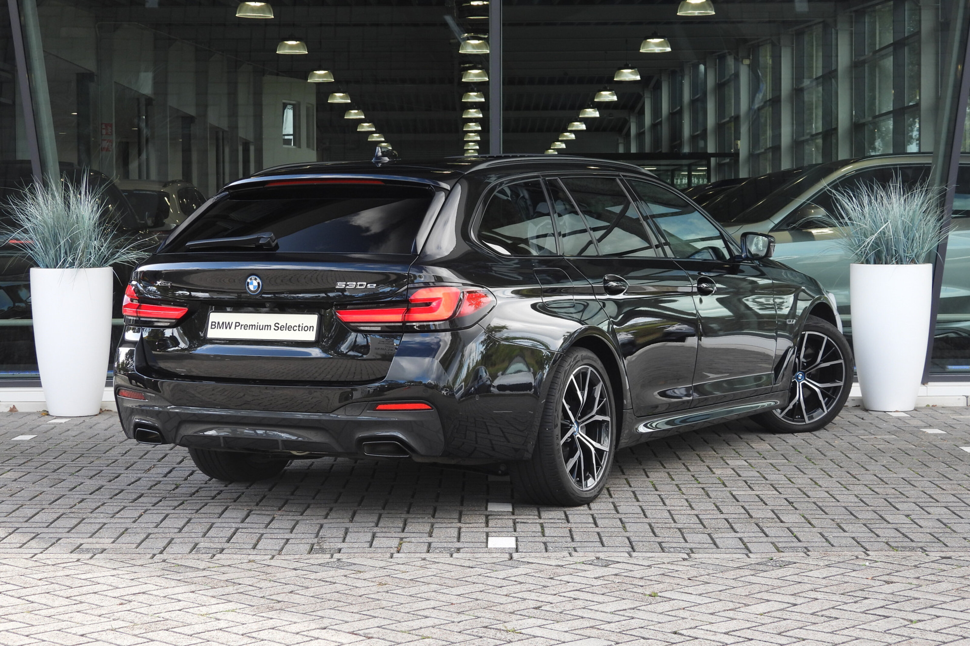 BMW 5 Serie Touring 530e xDrive Automaat