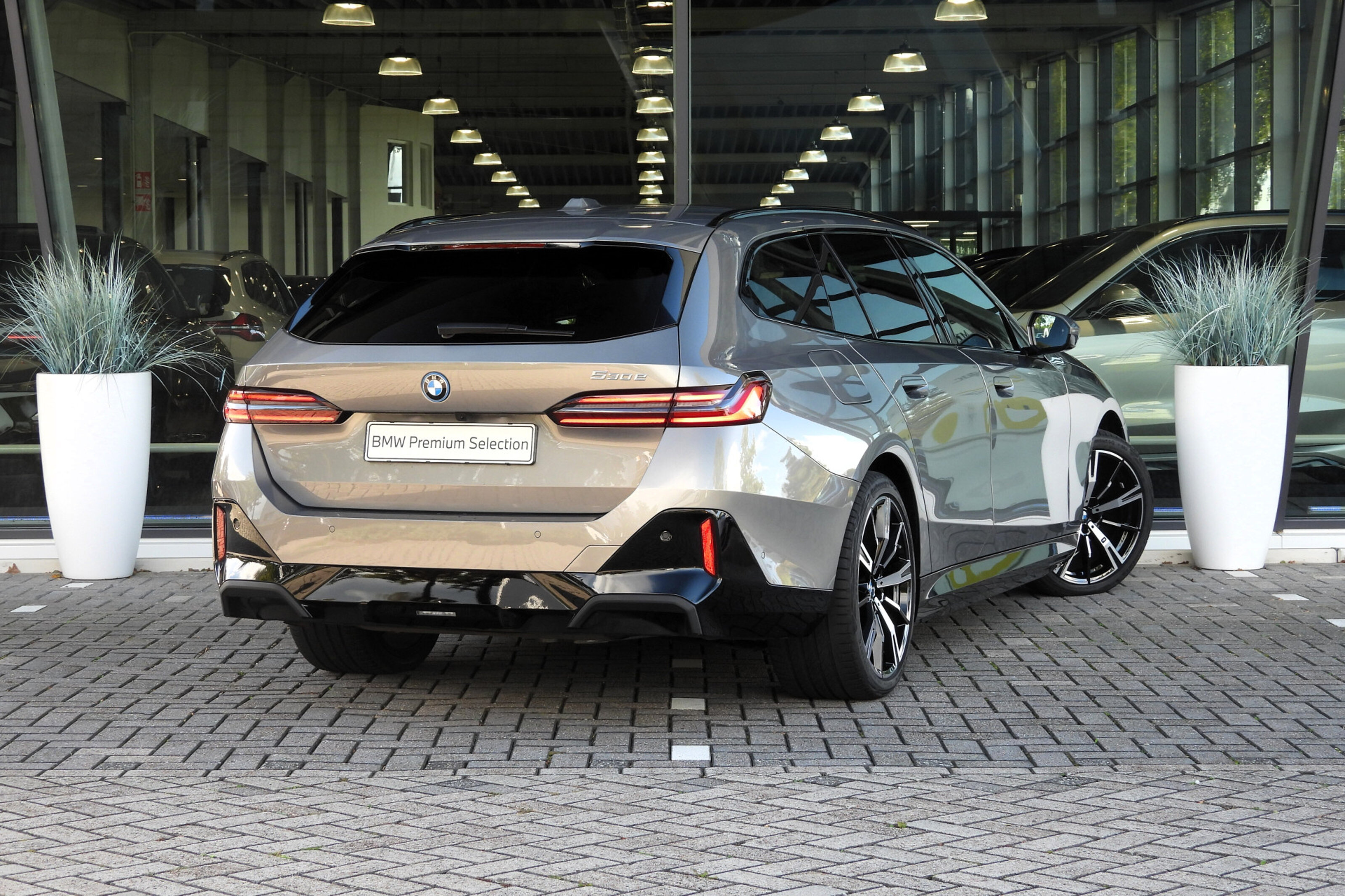 BMW 5 Serie Touring 530e M Sport Automaat