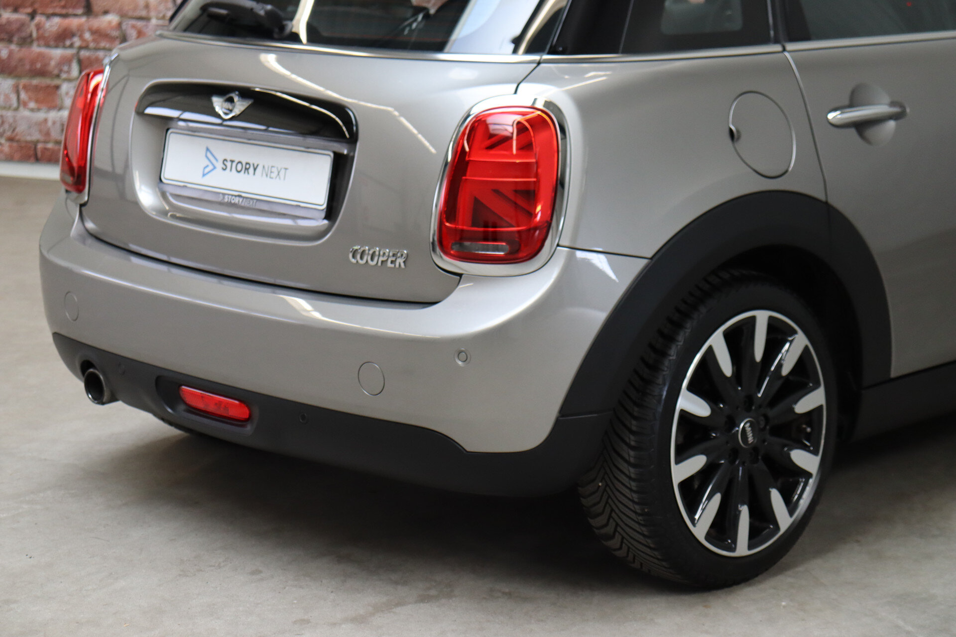 MINI Cooper Hatchback Serious Business 5 deurs - Afbeelding 5