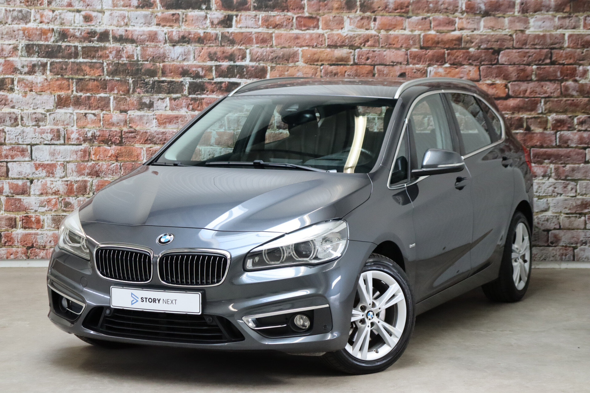 BMW 2 Serie Active Tourer 220i High Executive Luxury Line Automaat