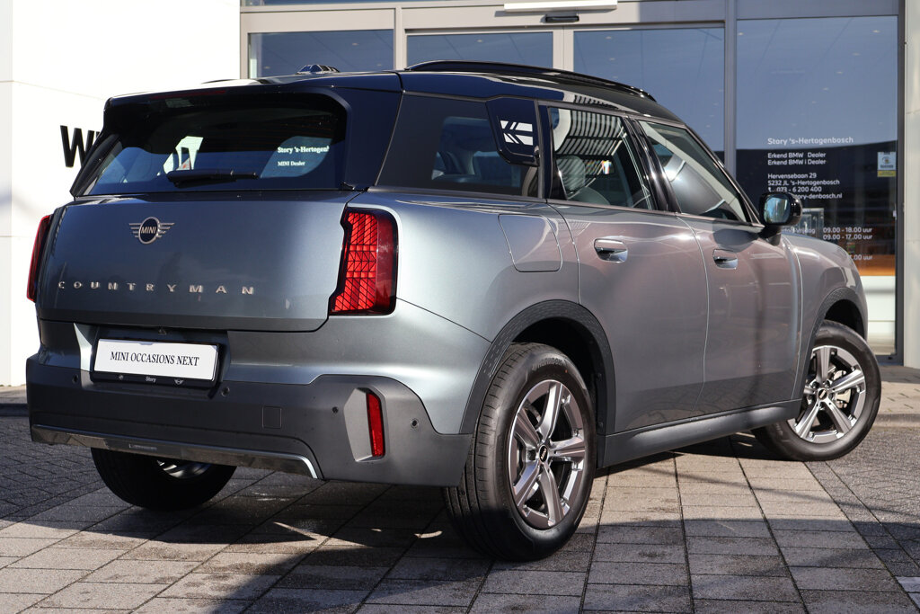 MINI Countryman 8