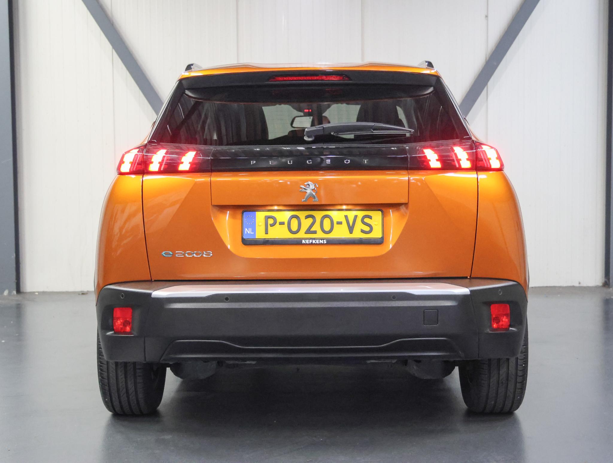 Peugeot e-2008