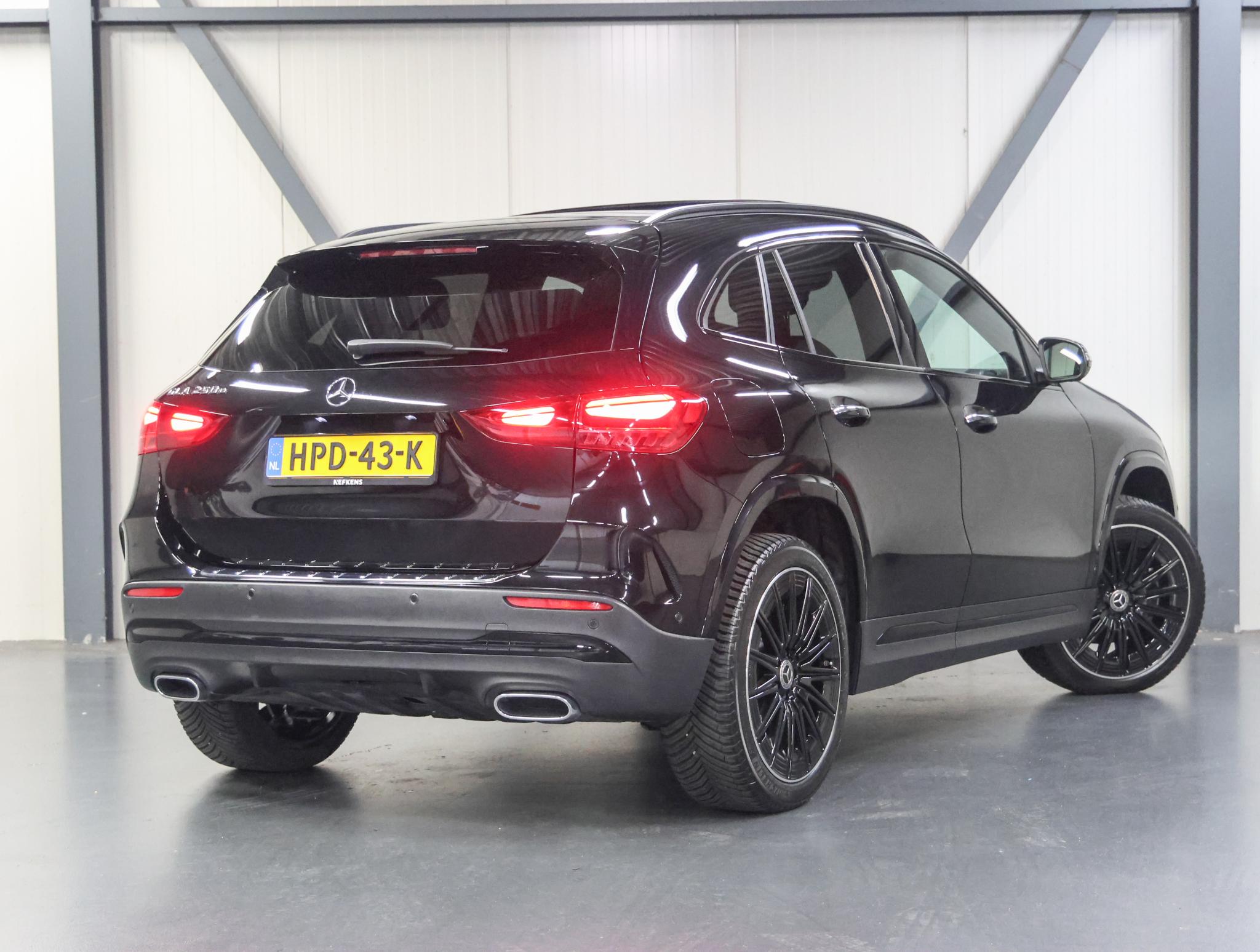 Mercedes-Benz GLA 250 e Star Edition AMG Line 214PK - Afbeelding 3