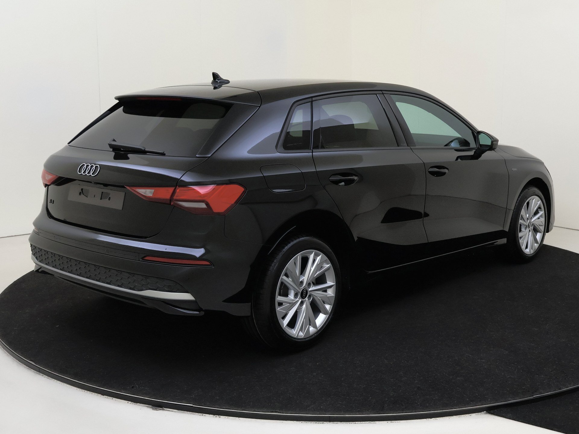 Audi A3 Sportback e-hybrid S tronic 6 204pk - Afbeelding 2