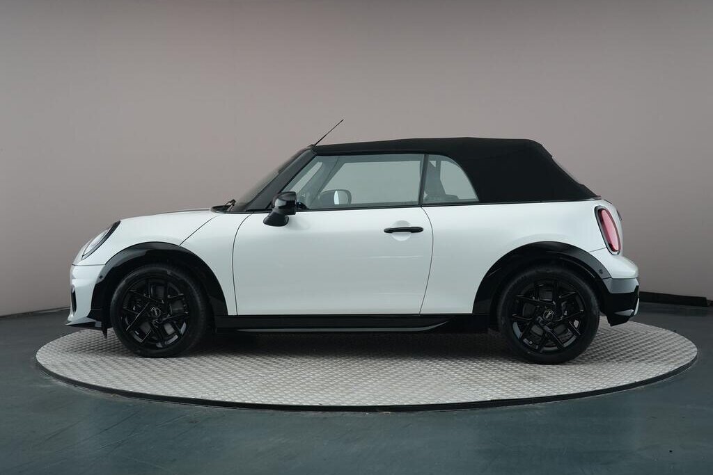 MINI Cooper Cabrio 7
