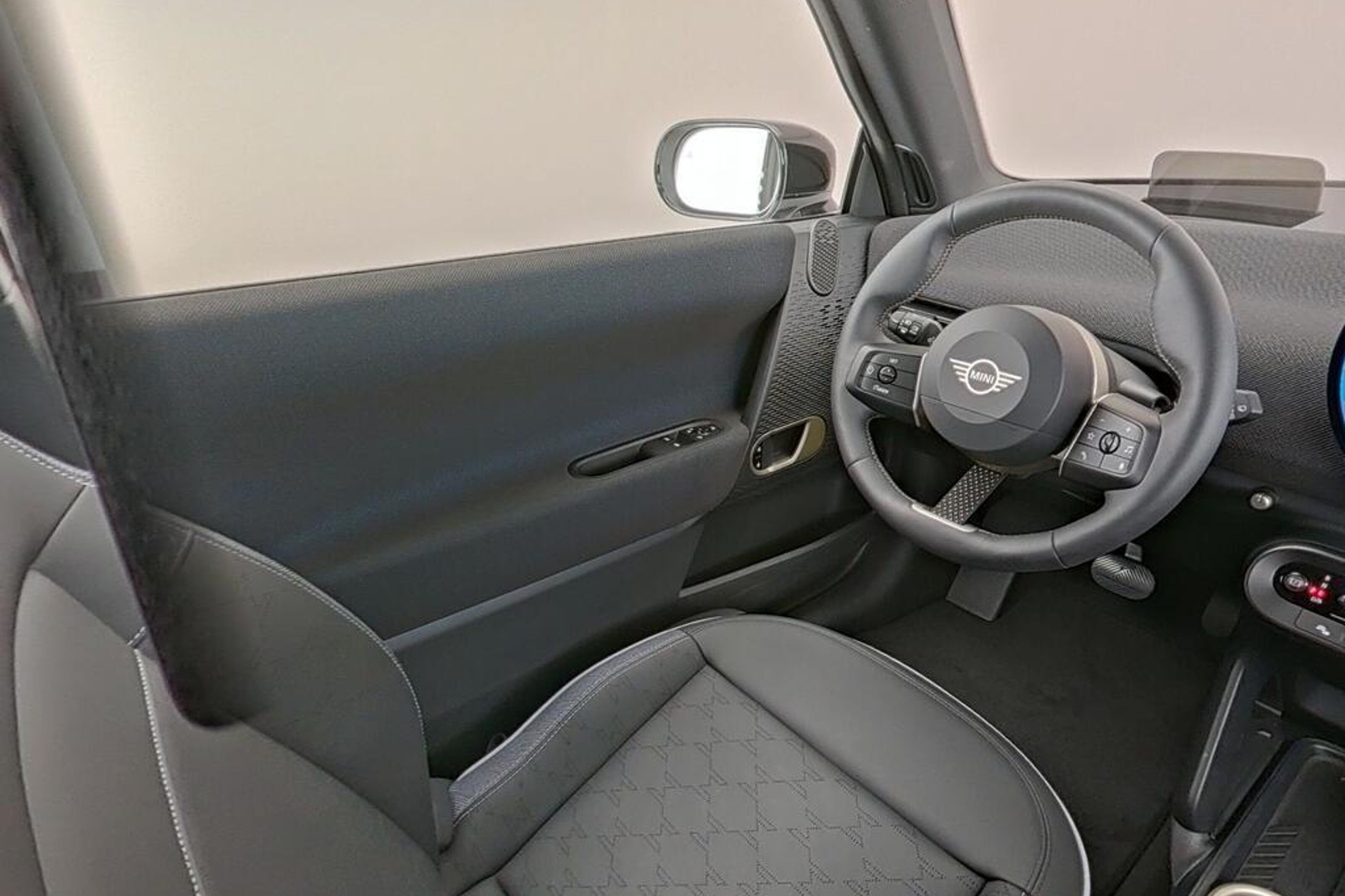 MINI Electric Hatchback Cooper SE / Classic / Pakket M