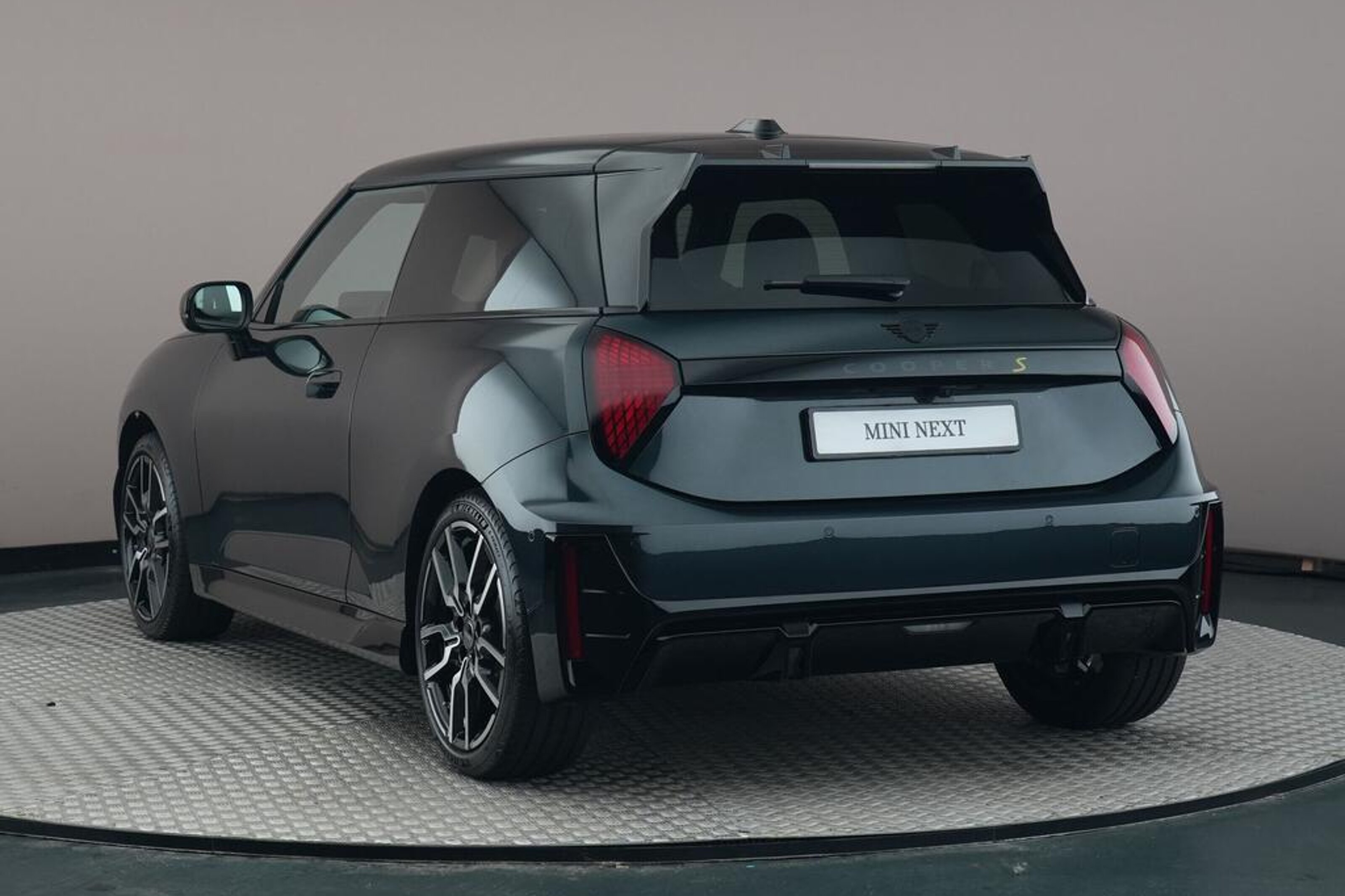 MINI Electric Hatchback Cooper SE / JCW / Pakket M