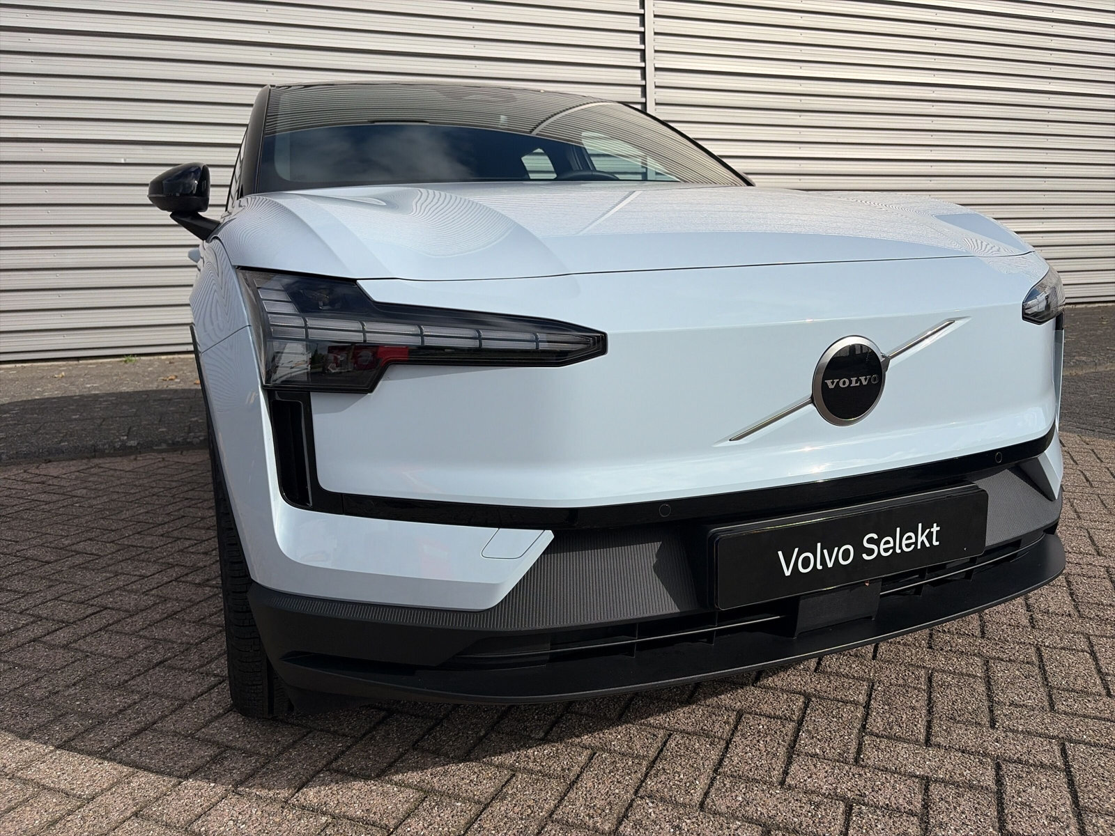 Volvo EX30 Single Motor Extended Range Plus 69 kWh - Afbeelding 4