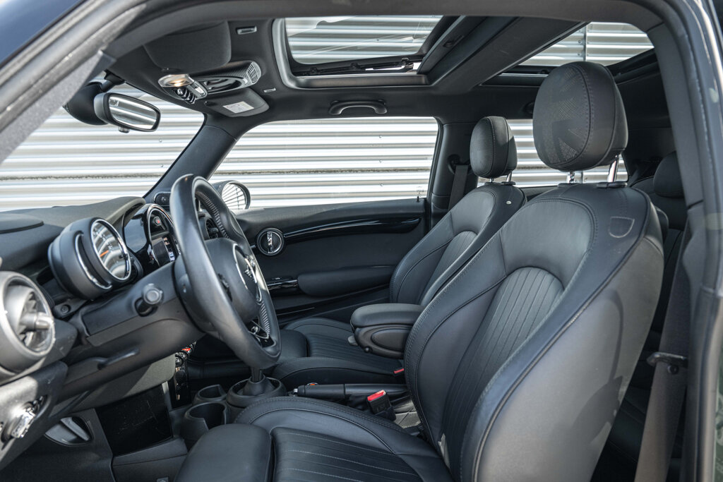 MINI Cooper 17
