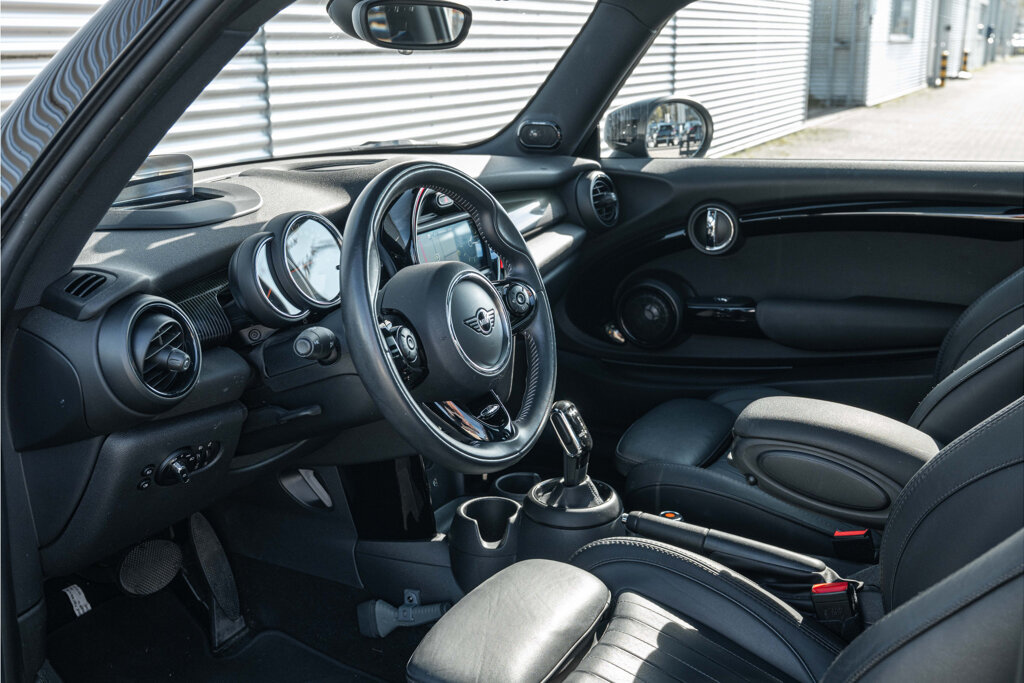 MINI Cooper 24