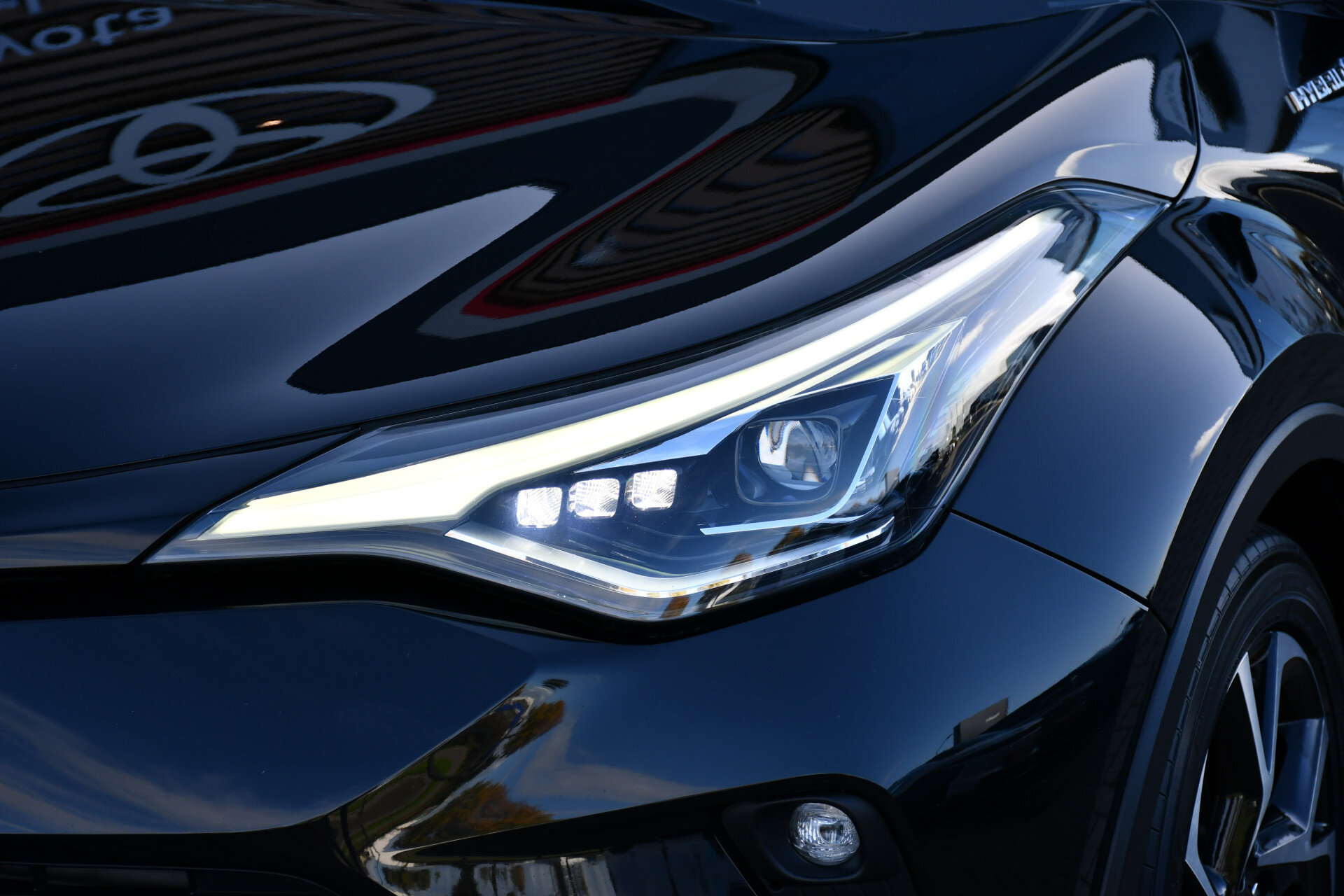 Toyota C-HR 2.0 Hybrid First Edition Automaat 184pk - Afbeelding 3