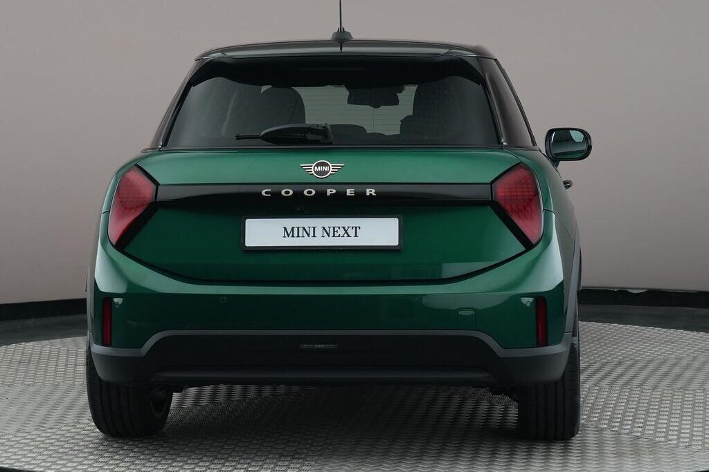 MINI 5-Deurs 6
