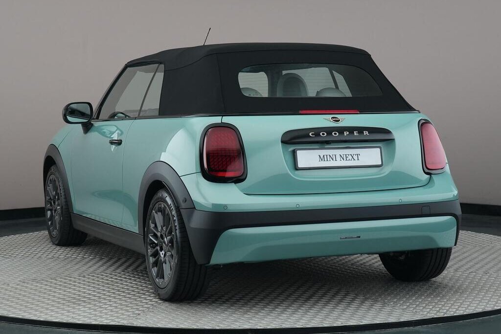 MINI Cooper Cabrio 2