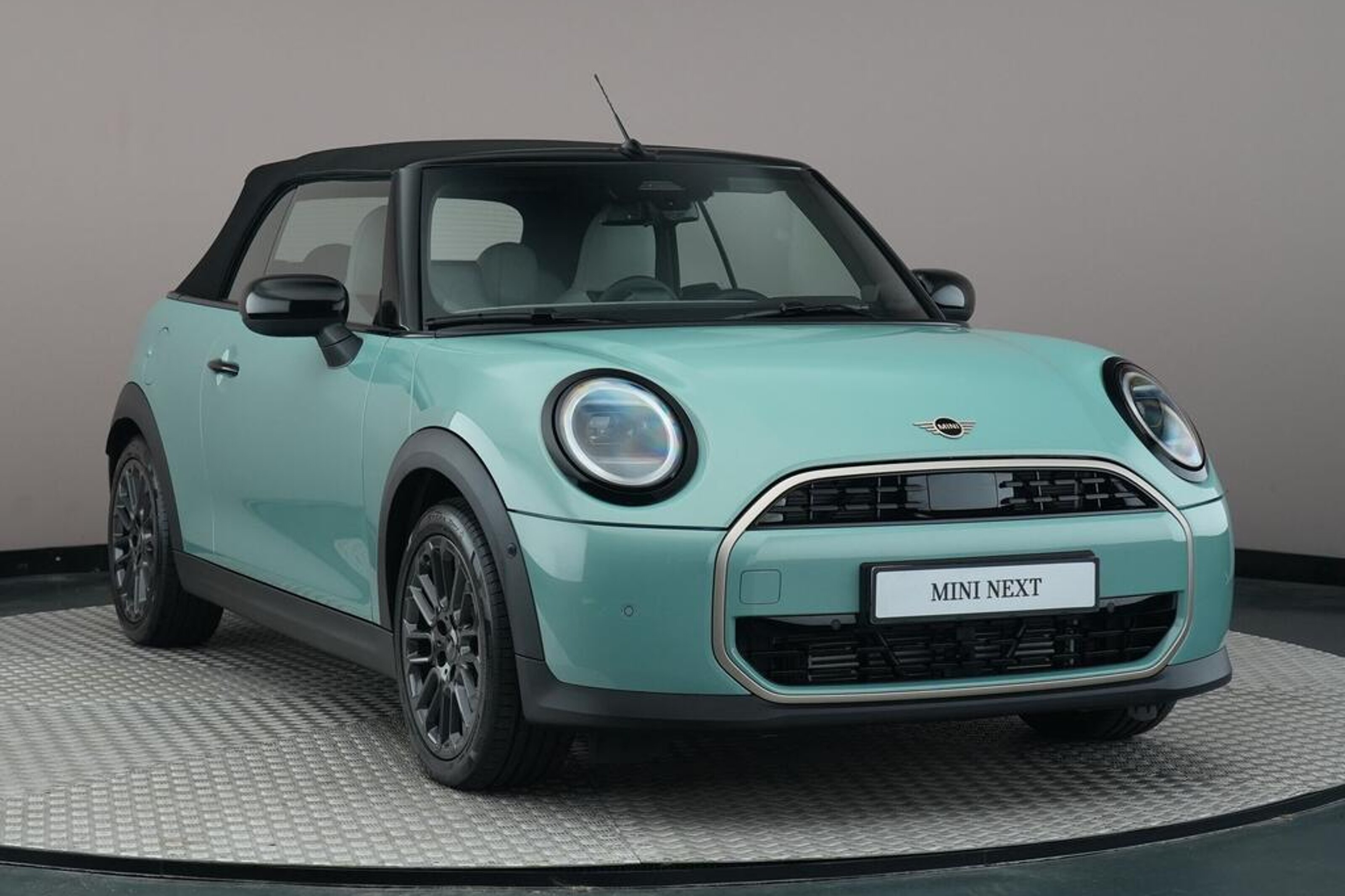 MINI Cooper Cabrio C Automaat / Favoured / Pakket M