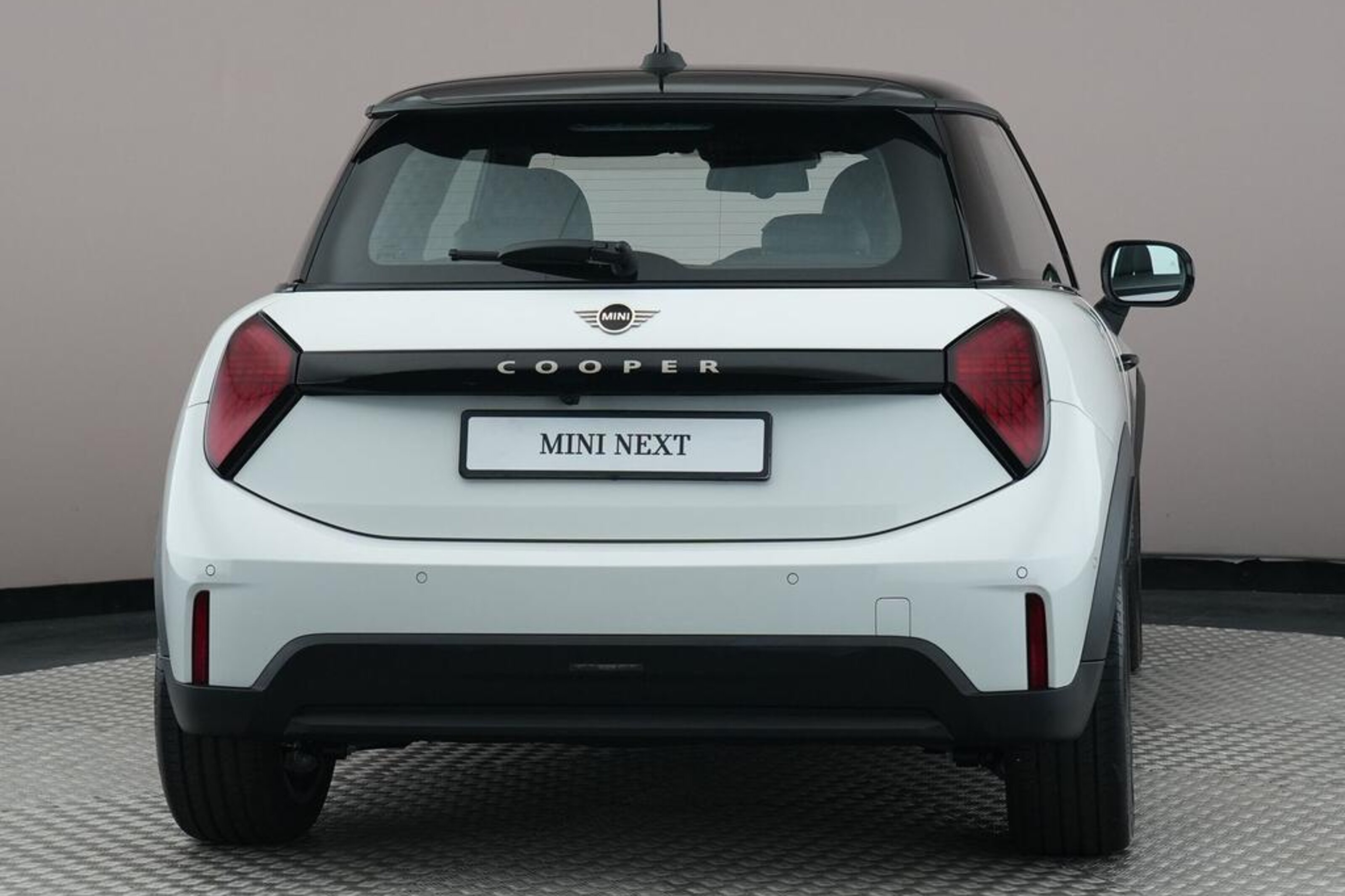 MINI 3-Deurs 6