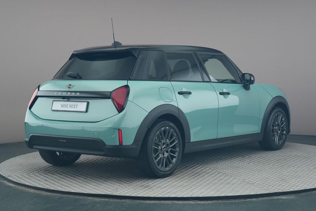 MINI 5-Deurs 2