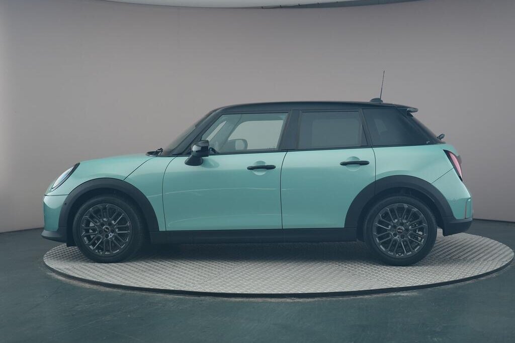 MINI 5-Deurs 6