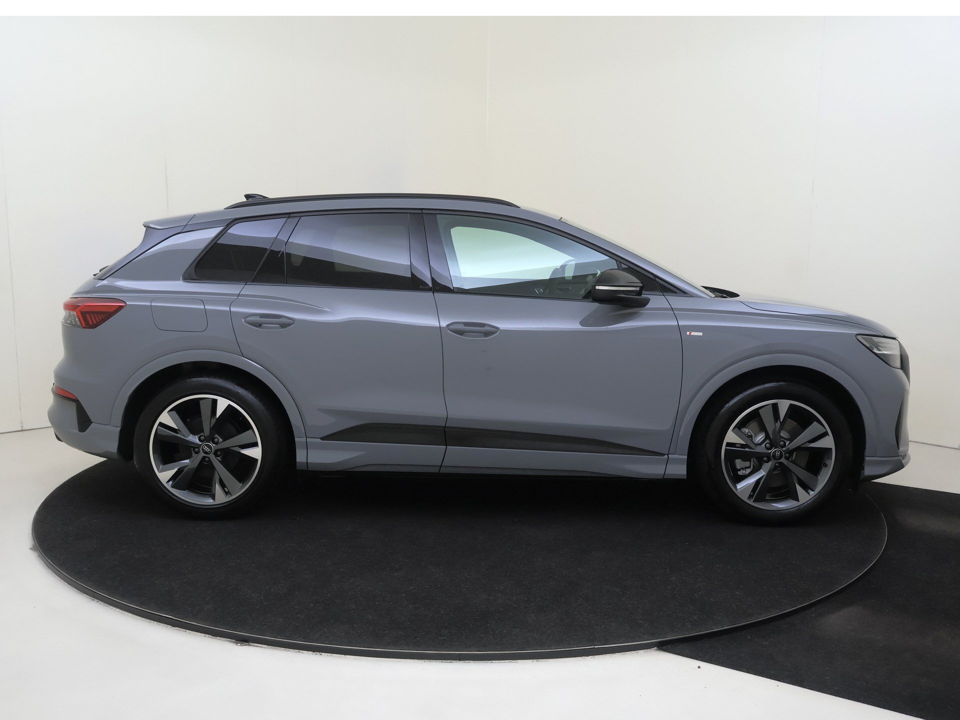 Audi Q4 e-tron Performance S edition - Afbeelding 3