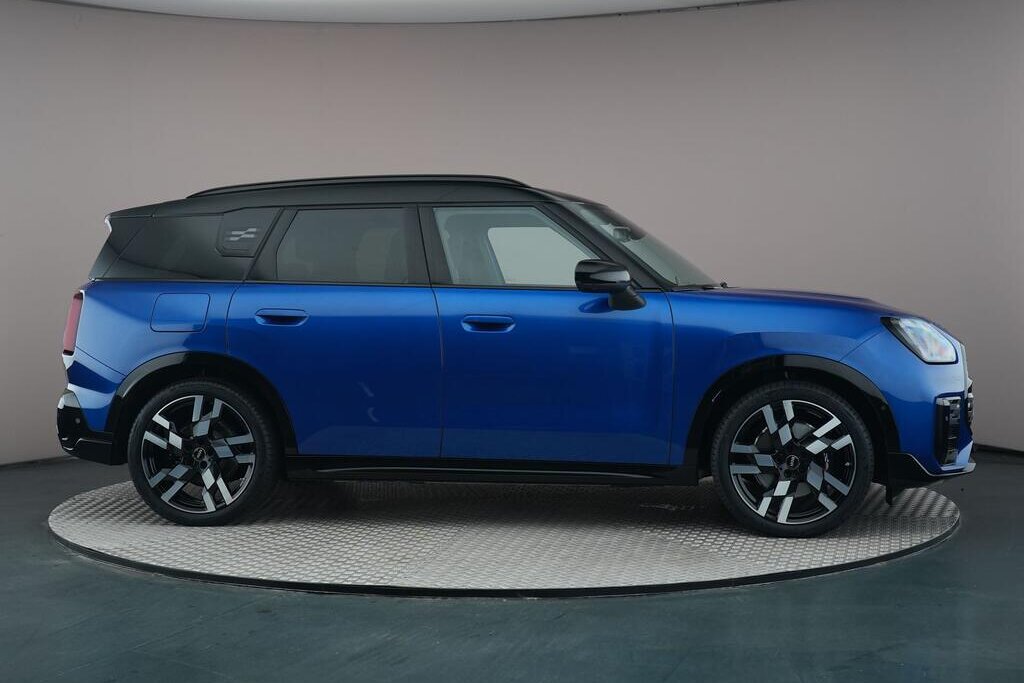 MINI Countryman 7
