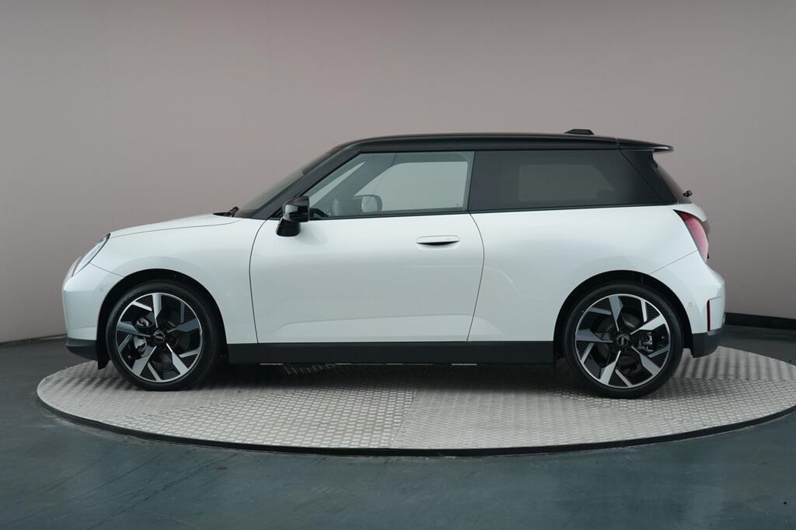 MINI Electric 7