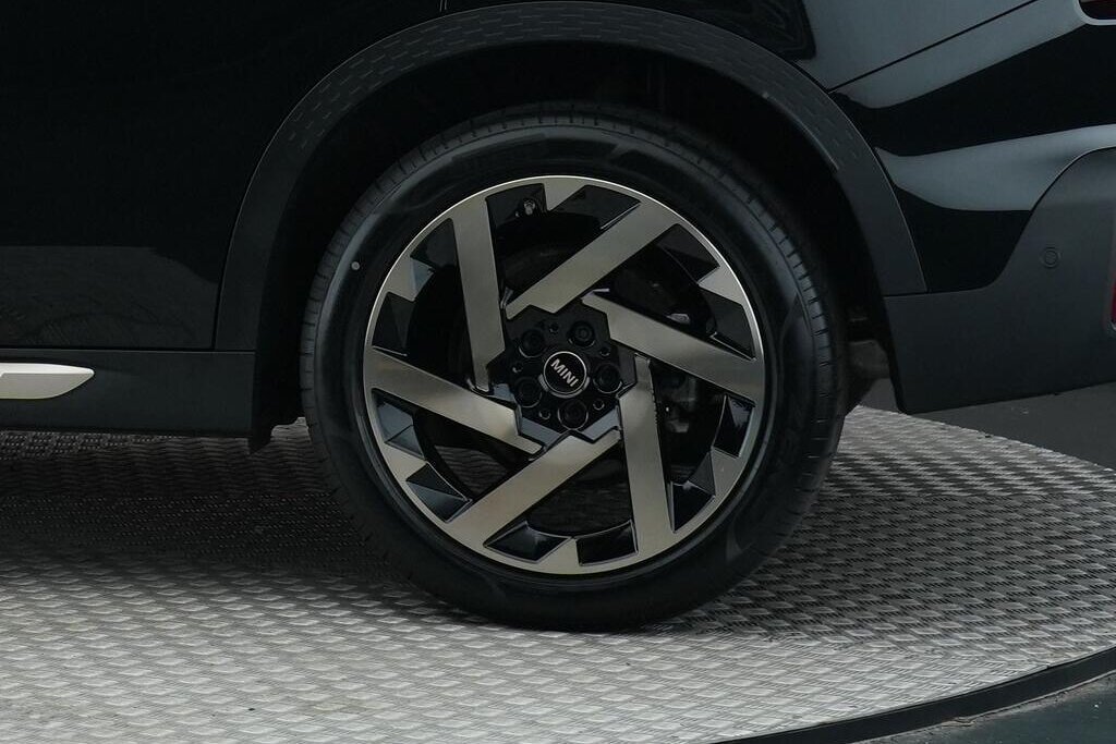 MINI Countryman 4