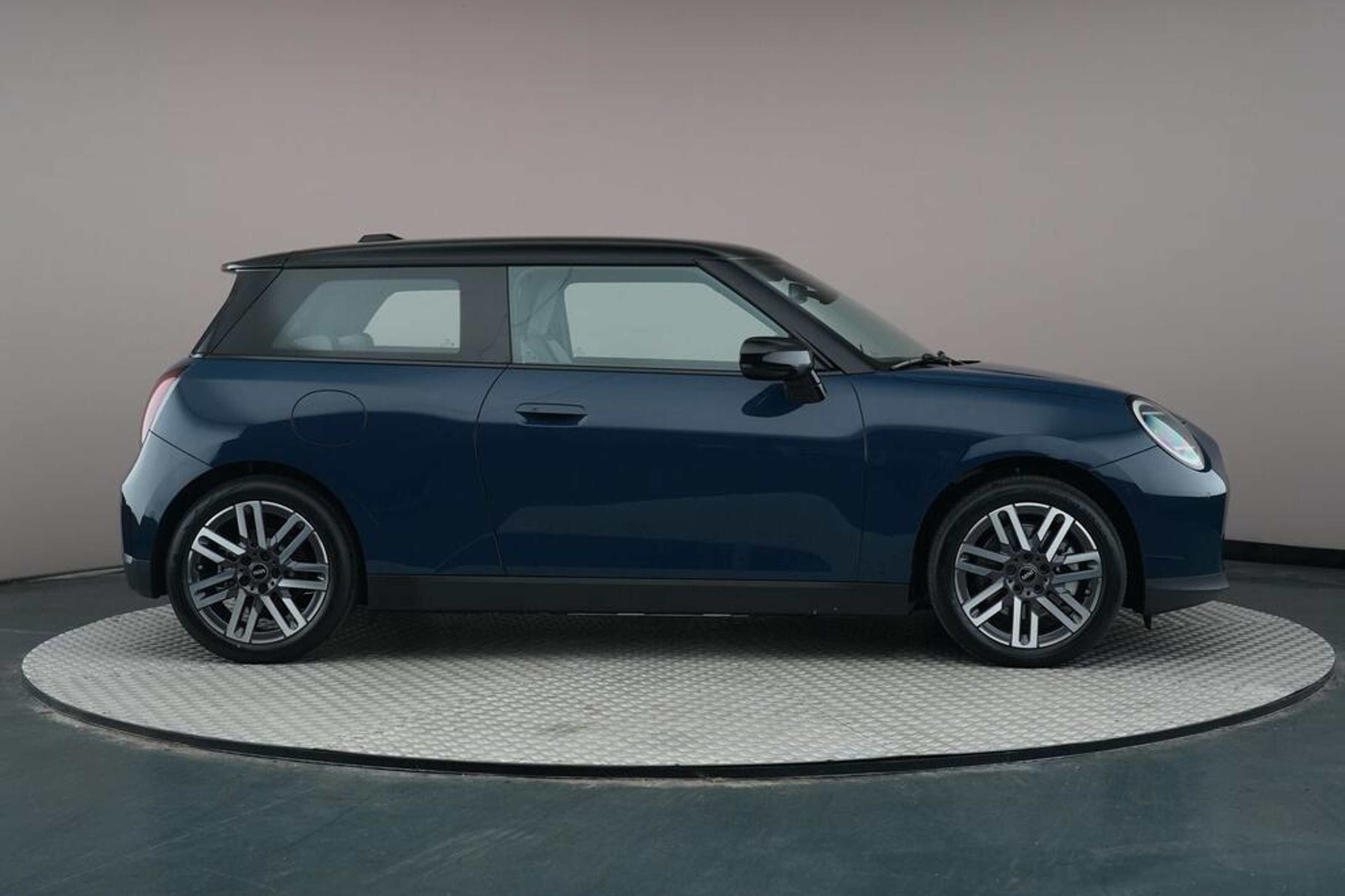 MINI 3-Deurs 6